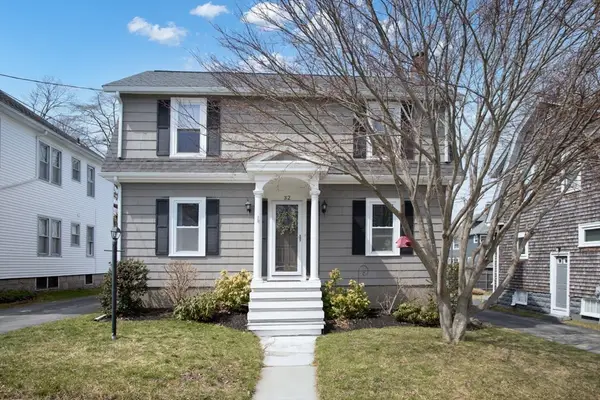 32 Oakland St, Fall River, MA 02720