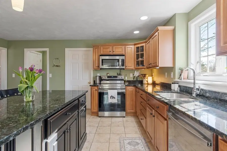 60 Redstone Hill Rd, Sterling, MA 01564 - #3