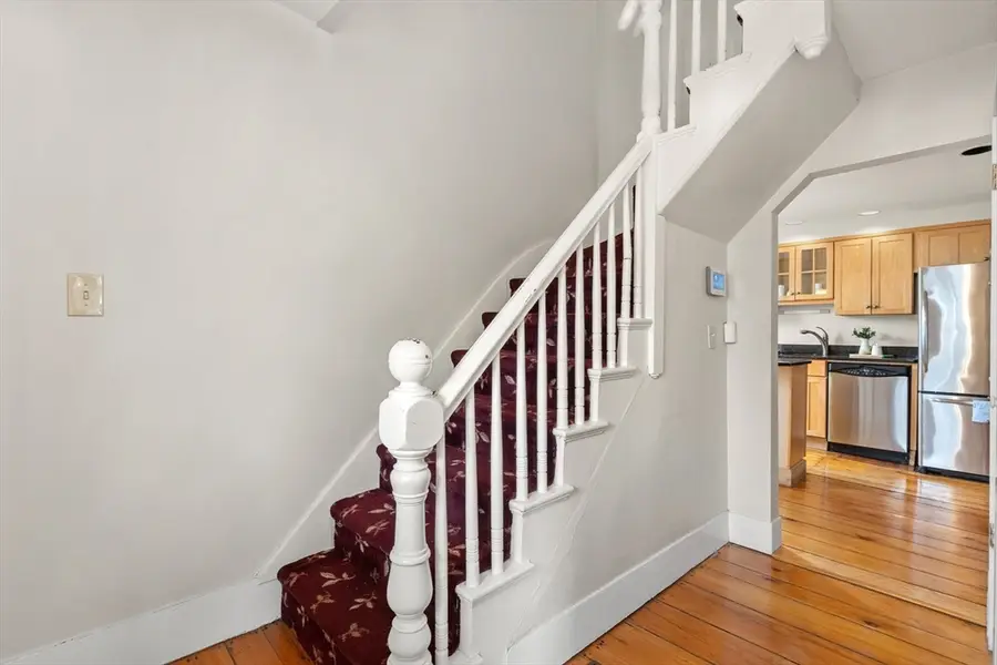 6 Elmwood Rd, Swampscott, MA 01907 - #3