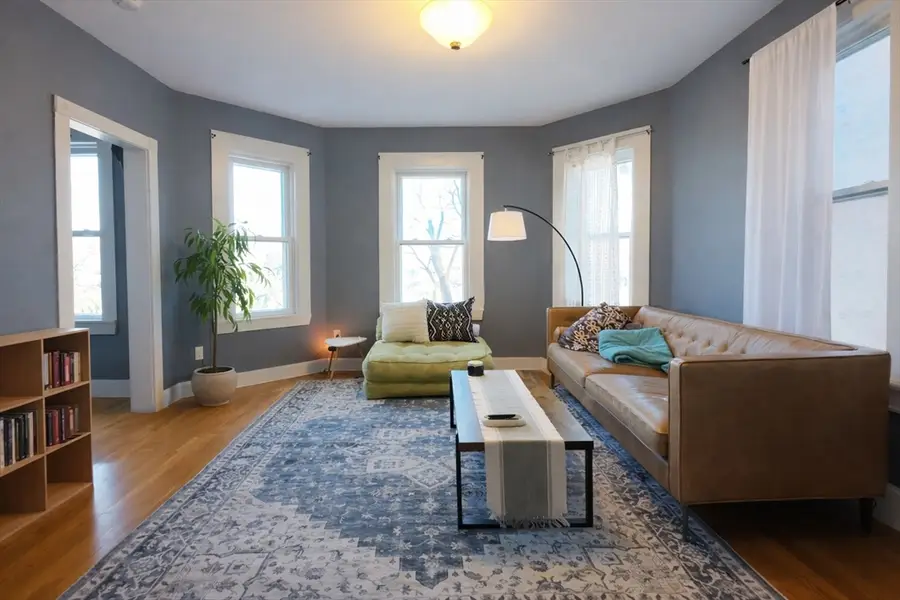 956 Cambridge St #3, Cambridge, MA 02141 - #2