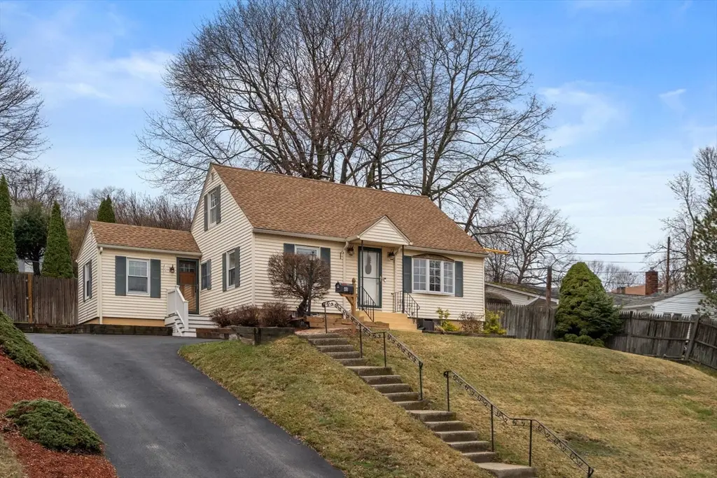 40 Colby Ave, Worcester, MA 01605 - #1