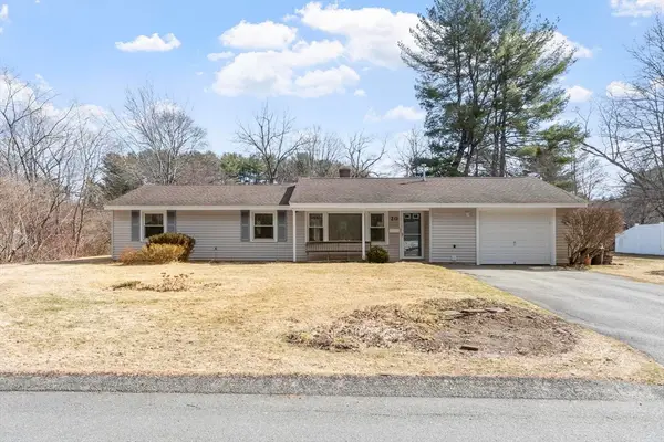 20 Donna Rd, Chelmsford, MA 01824