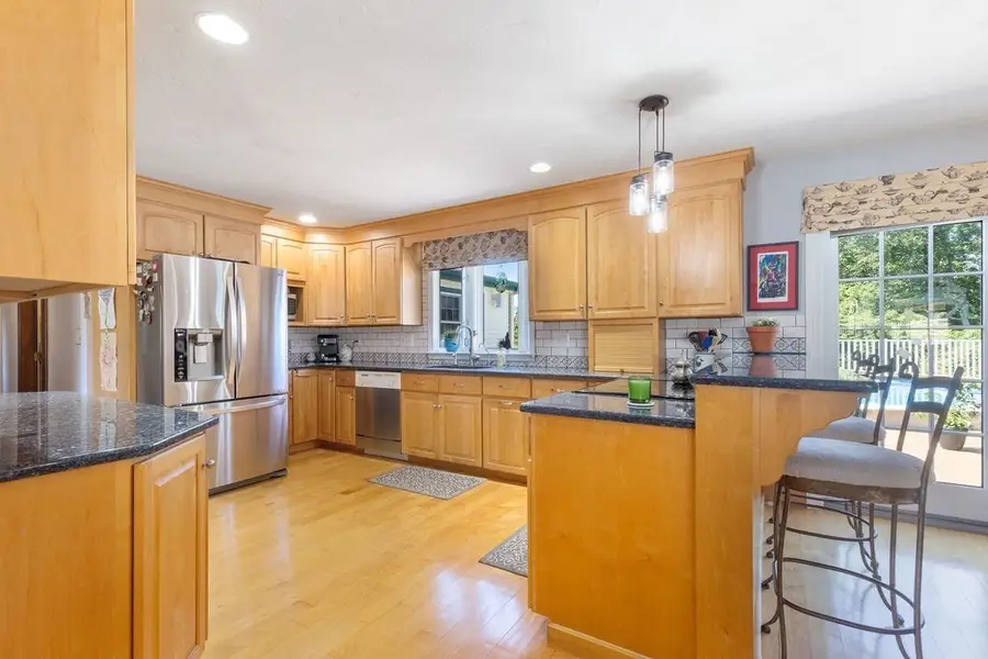 220 Hancock St, Abington, MA 02351 - #3