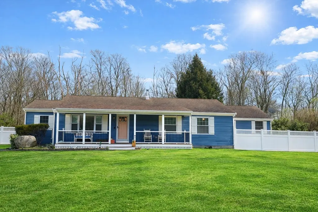 72 Kevin Dr, Tiverton, RI 02878 - #1