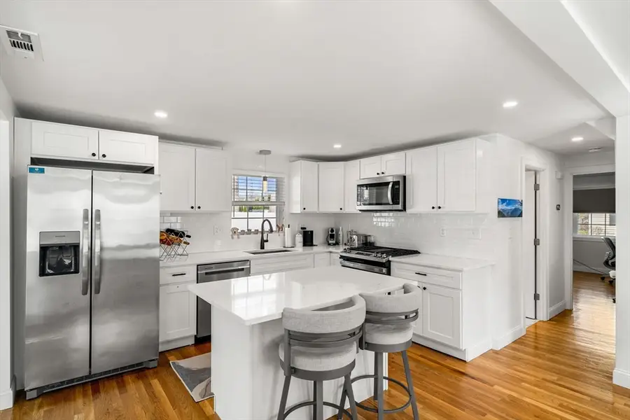 49 Grove Cir, Braintree, MA 02184 - #3