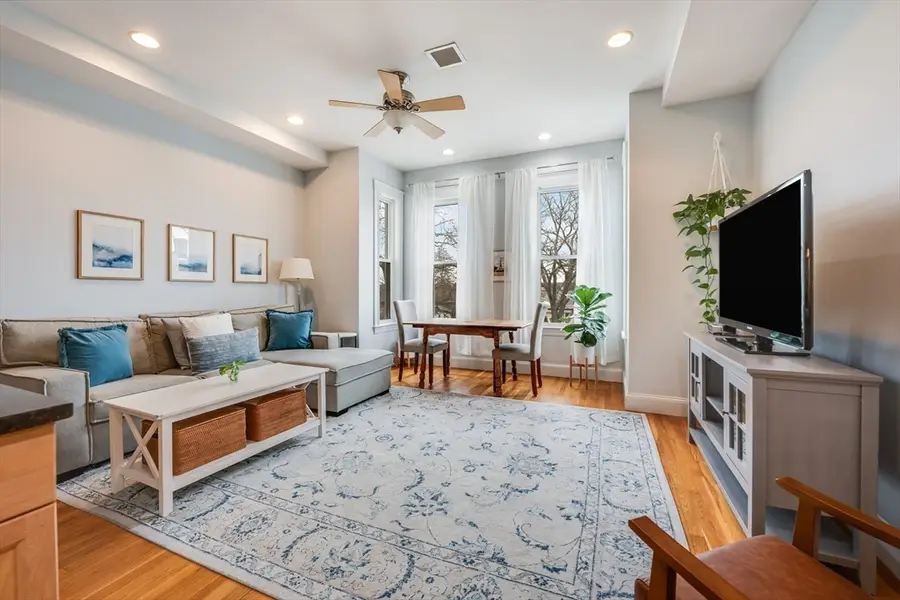 39 Chestnut St #2C, Stoneham, MA 02180 - #2