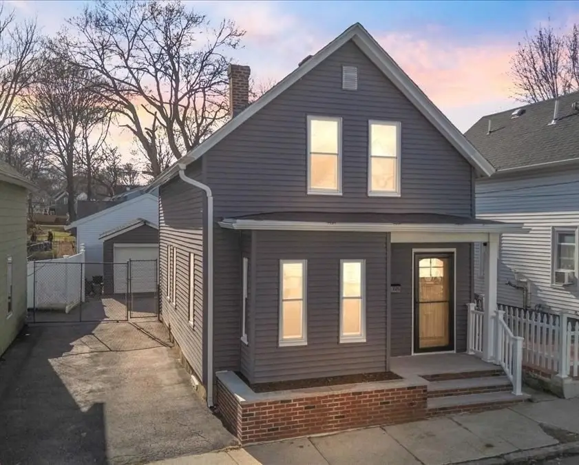 725 School St, Lowell, MA 01851 - #1