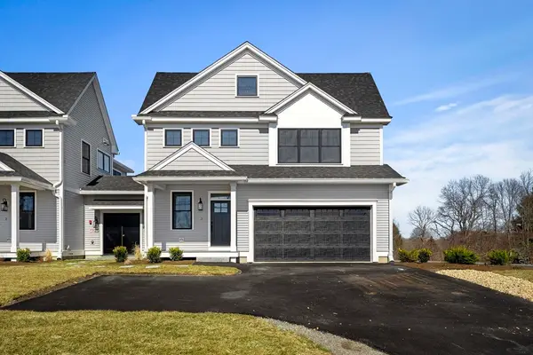 24 Fellows Rd #3, Ipswich, MA 01938