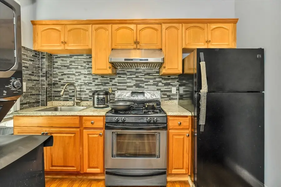 5-7 Everett Ave #5-2, Boston, MA 02125 - #3