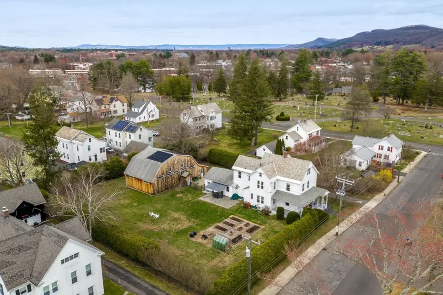 89 Garfield Ave, Easthampton, MA 01027 - #2