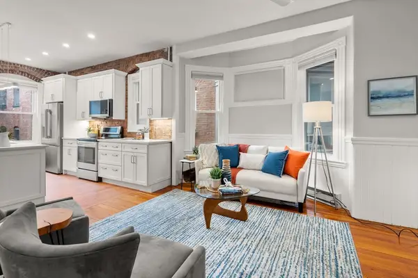 39 Kent St #4, Brookline, MA 02445