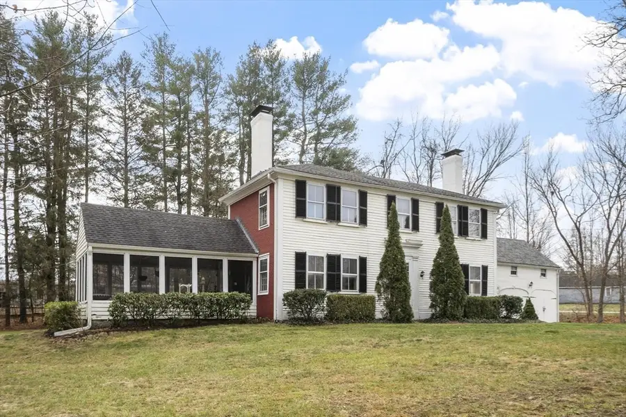 8 South St, Townsend, MA 01469 - #3