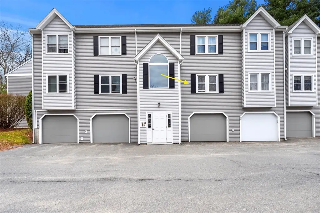 84 Tennis Plaza Rd #33, Dracut, MA 01826 - #1