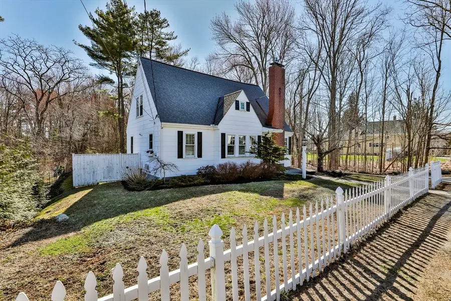 84 Central St, Georgetown, MA 01833 - #2