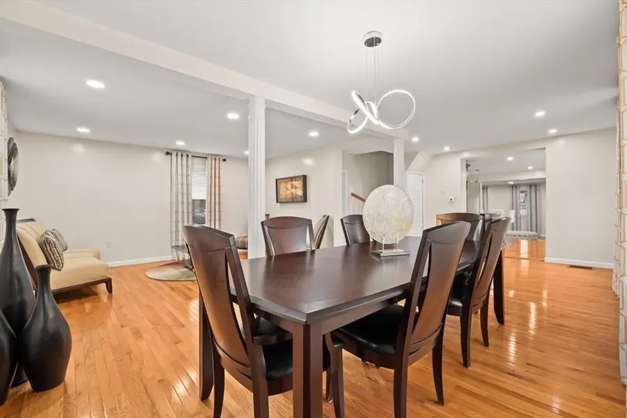 21 Arthur St, Taunton, MA 02780 - #3