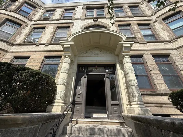 33 Westbourne Ter #3, Brookline, MA 02446
