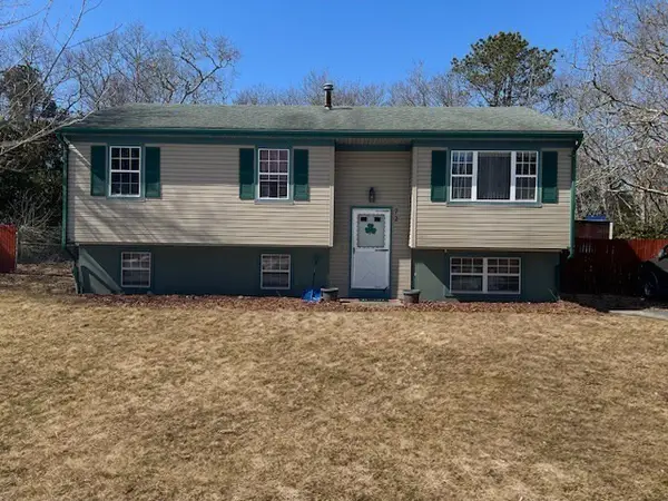 72 Mayflower Lane, Wareham, MA 02358