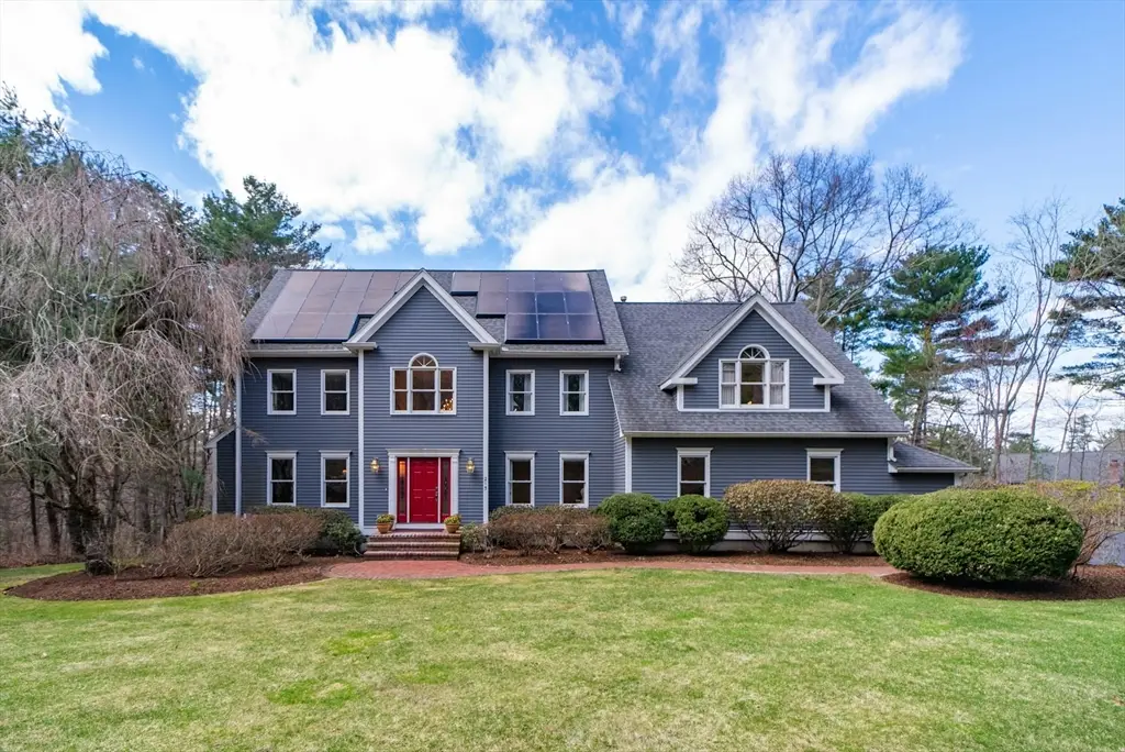 215 Causeway St, Medfield, MA 02052 - #1