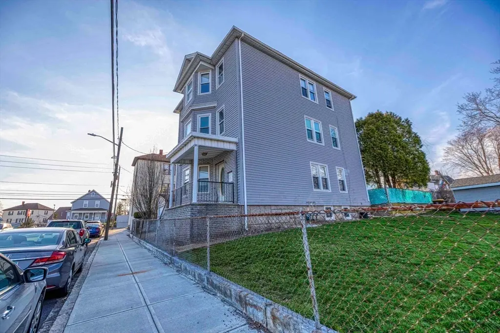 26 Stockton St, Fall River, MA 02721 - #1