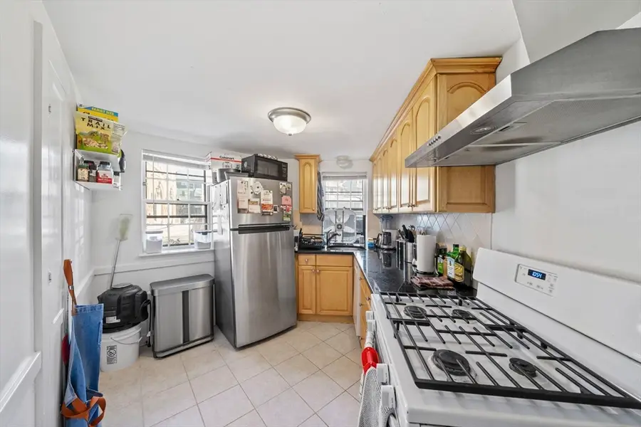 6 Garden Ct #5, Cambridge, MA 02138 - #3