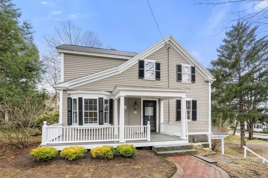 7 Russell St, Milton, MA 02186 - #1