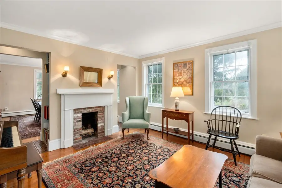 7 Russell St, Milton, MA 02186 - #2