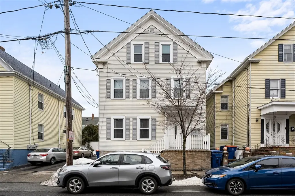 77 Dartmouth St, New Bedford, MA 02740 - #1