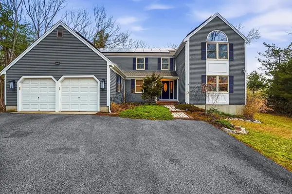 77 Highland Rd, Abington, MA 02351