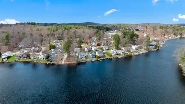 31 Glen Echo Shore Rd, Charlton, MA 01507