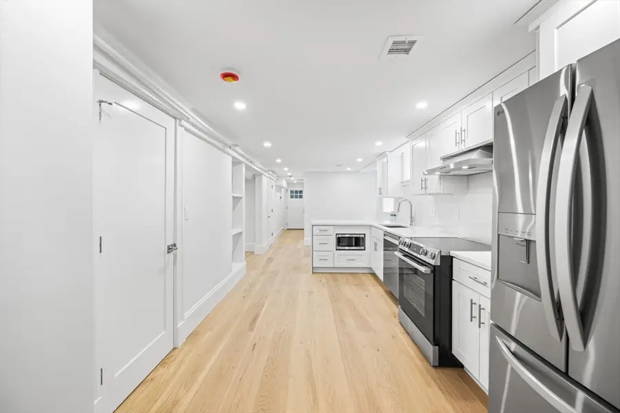 10 Beech St #1, Cambridge, MA 02140 - #3