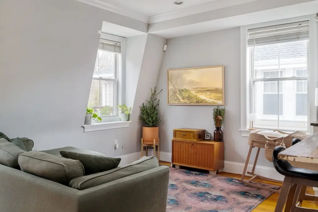 394 E 8th St #3, Boston, MA 02127 - #1