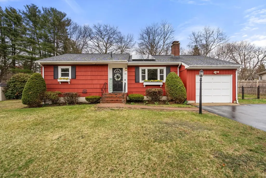 34 Betten Ct, Franklin, MA 02038 - #1