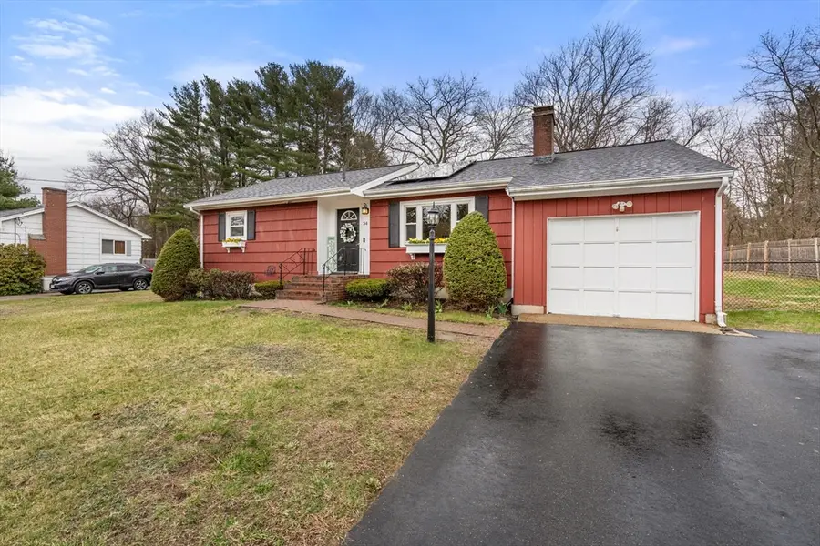 34 Betten Ct, Franklin, MA 02038 - #2