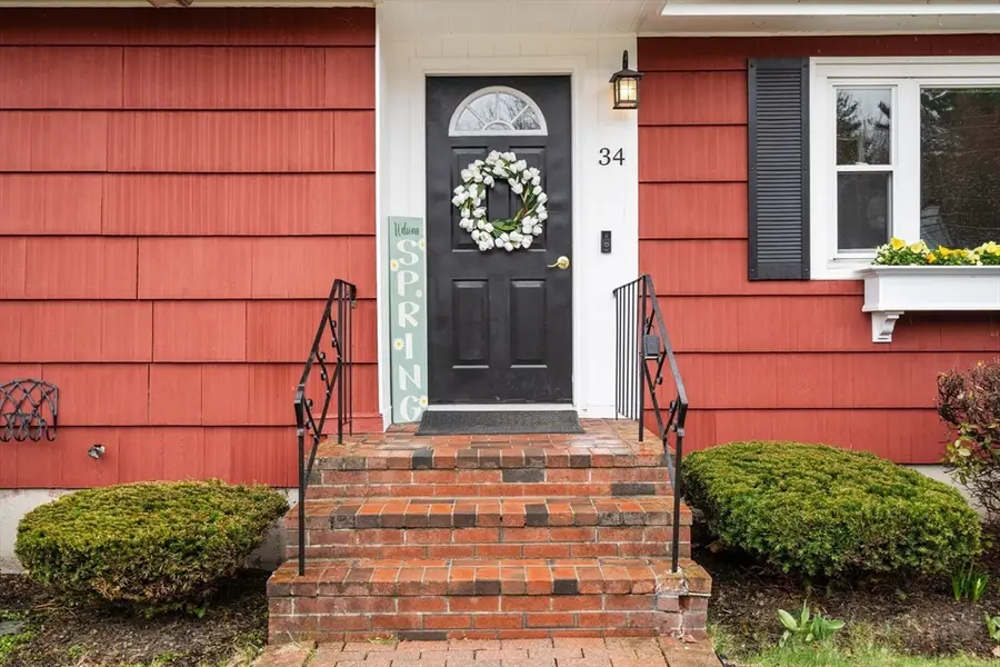 34 Betten Ct, Franklin, MA 02038 - #3