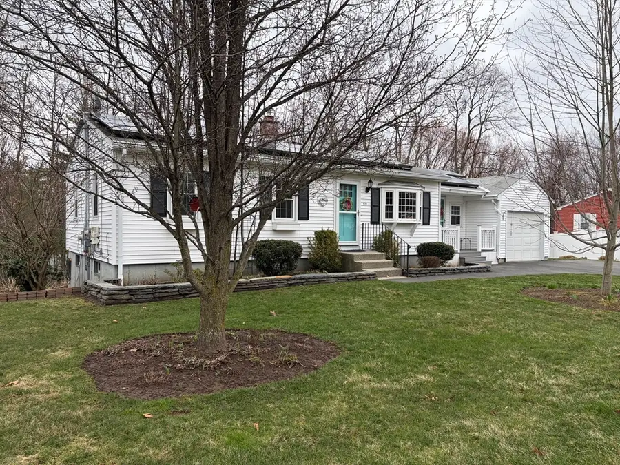 327 Brookside Cir, Northampton, MA 01062 - #2