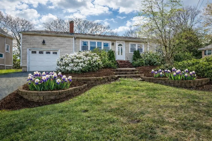 829 Gay Street, Westwood, MA 02090 - #2