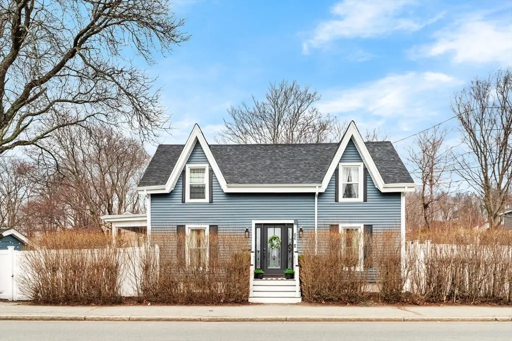 66 Salem St, Woburn, MA 01801 - #1