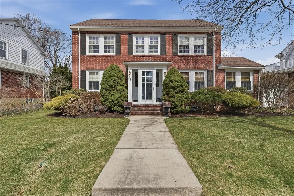 98 Farnham Street, Belmont, MA 02478 - #1