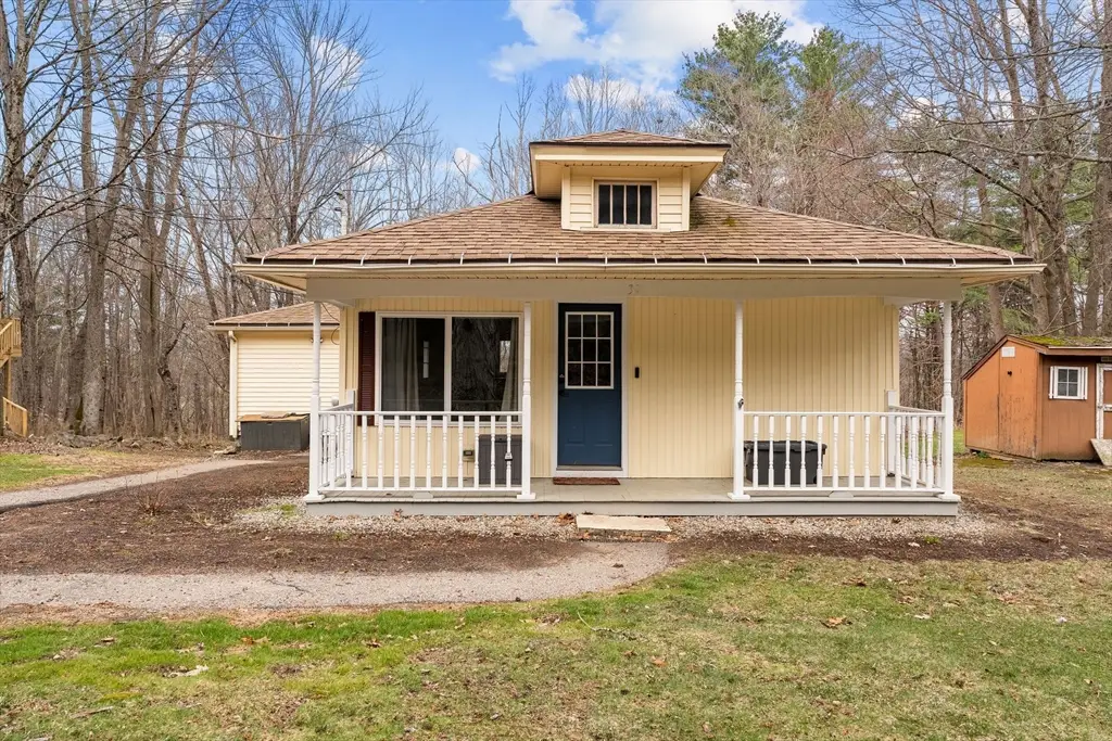 37 Highland St, Spencer, MA 01562 - #1