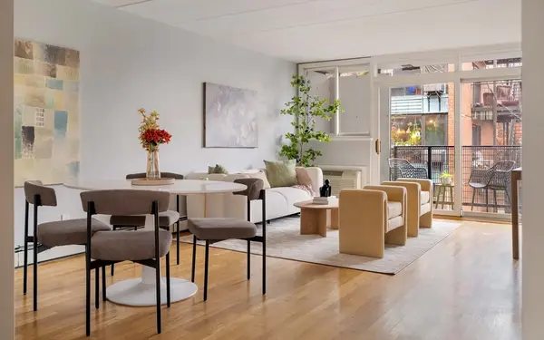 345 Harvard St #1E, Cambridge, MA 02138