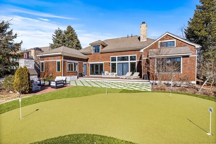59 Clubhouse Dr, Hingham, MA 02043 - #2