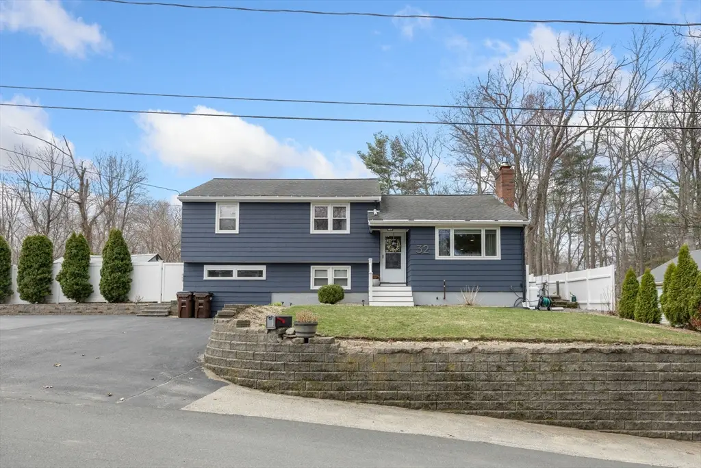 32 Bradford Loop, Georgetown, MA 01833 - #1