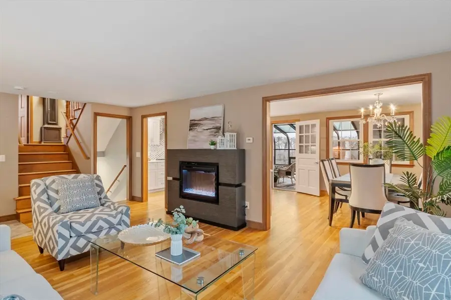 11 Ethelyn Cir, Maynard, MA 01754 - #2