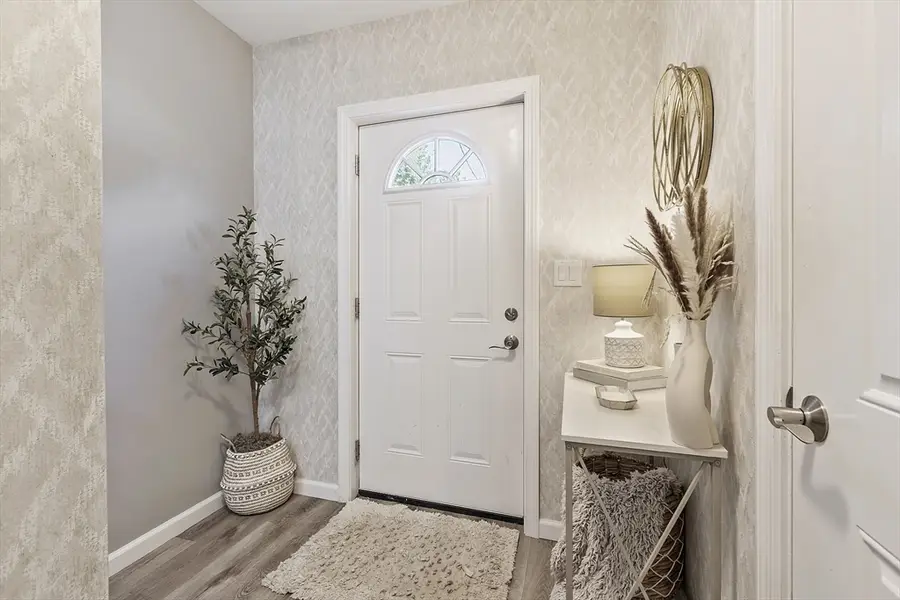 22 Apthorp St, Worcester, MA 01606 - #3