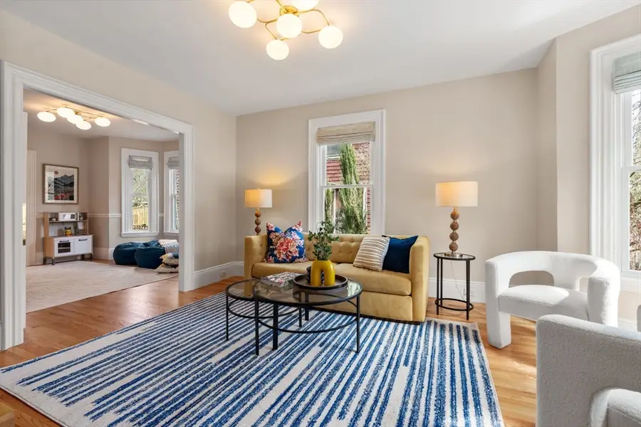 19 Forest St, Newton, MA 02461 - #3