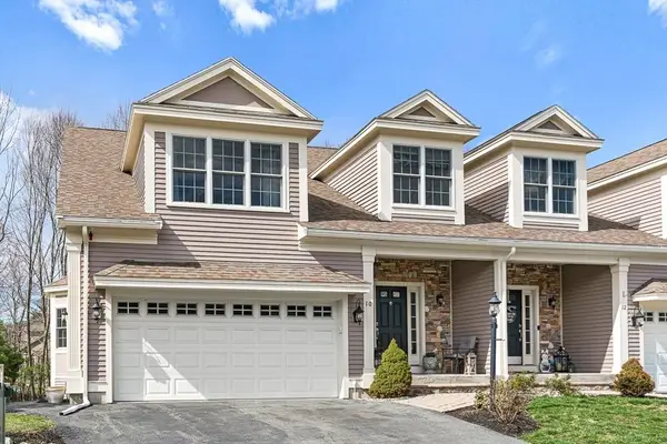 10 White Cedar Drive #10, Middleton, MA 01949