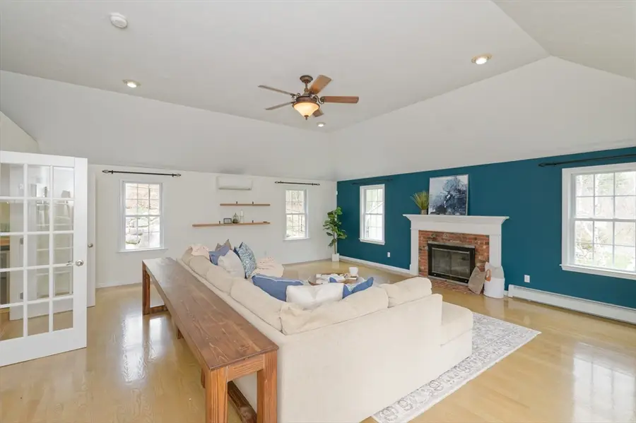 164 Wachusett St, Holden, MA 01520 - #3