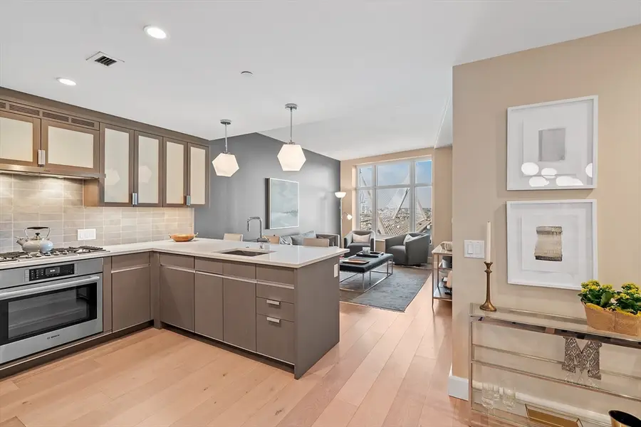100 Lovejoy Wharf #11F, Boston, MA 02114 - #2