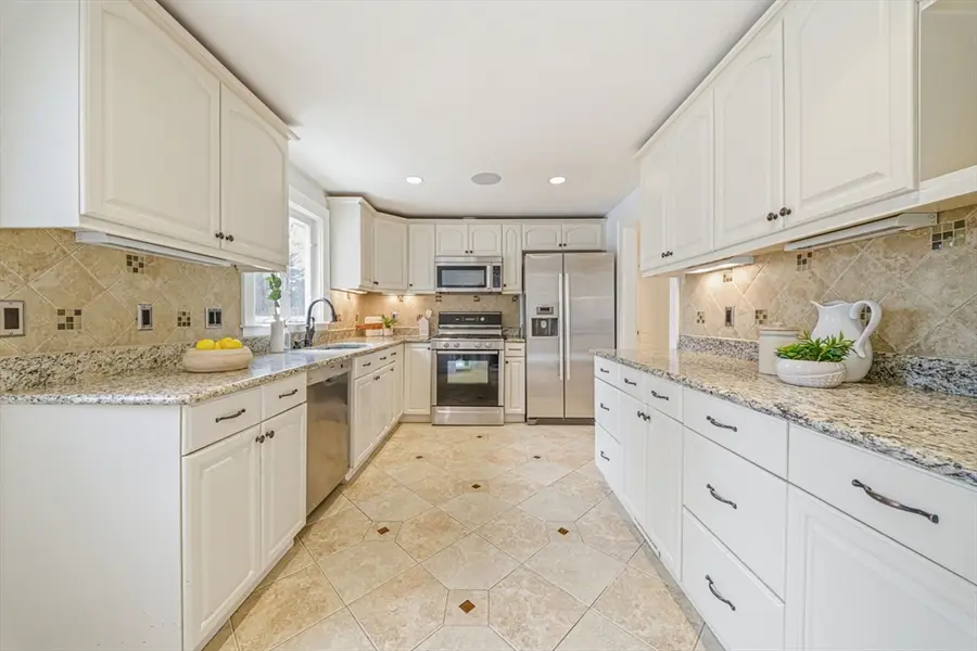 8 Stanley Drive, Framingham, MA 01701 - #2