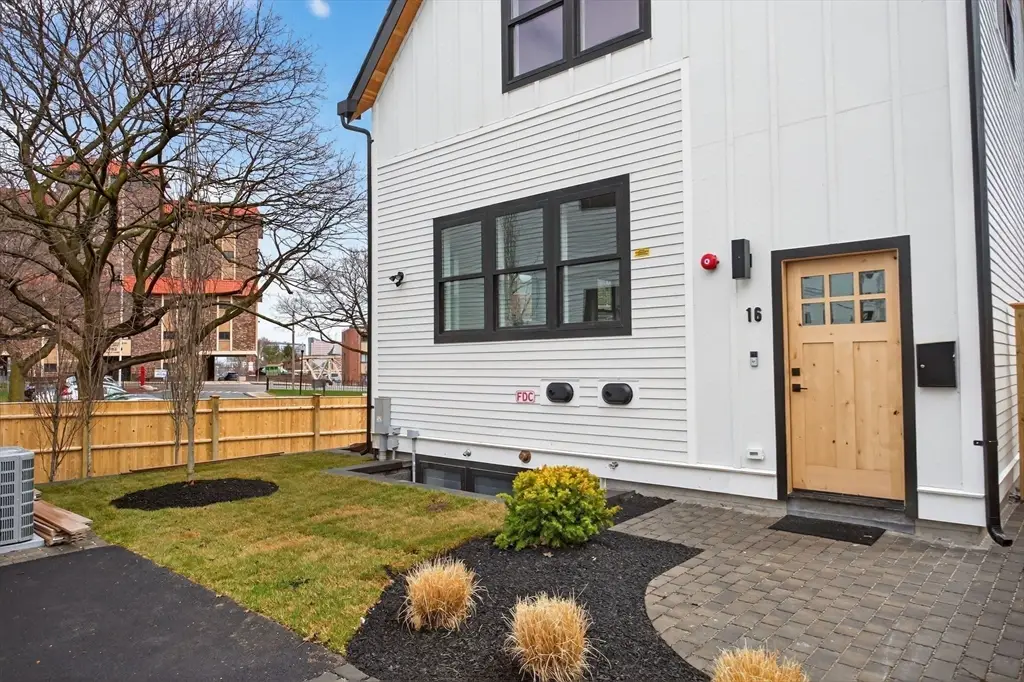 16 Hamlet St #16, Somerville, MA 02143 - #1
